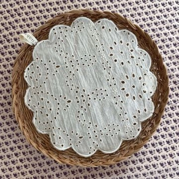 JOU Embroidery Anglasise Basket Napkin Cream