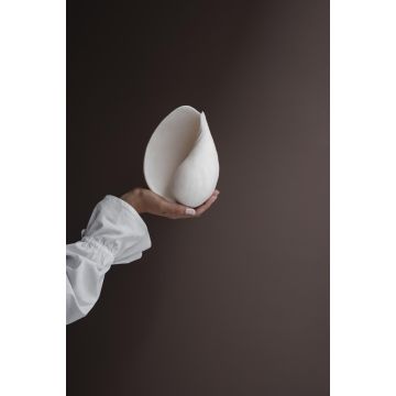 Mette Ditmer Conch shell, small, Off-white