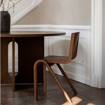 Audo Copenhagen Reay Dining Chair red stained oak