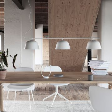 Muuto Lampe Ambit Rail Grå