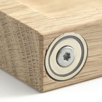 The Oak Men Notice Hylde Stor