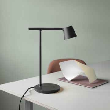 Muuto Bordlampe Tip Sort